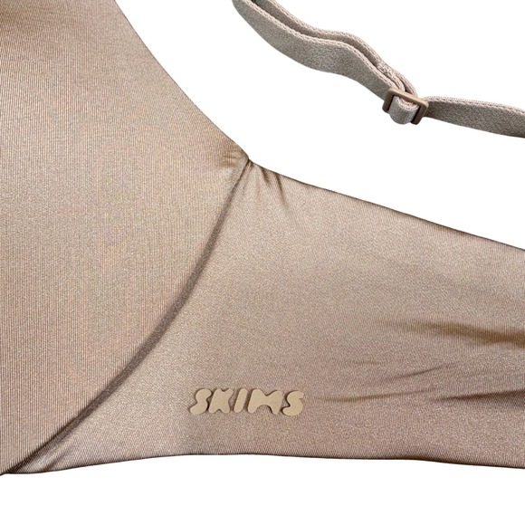 SKIMS Wireless Form Push Up Plunge Bra Clay Beige Estimated Size 30A - Picture 4 of 6